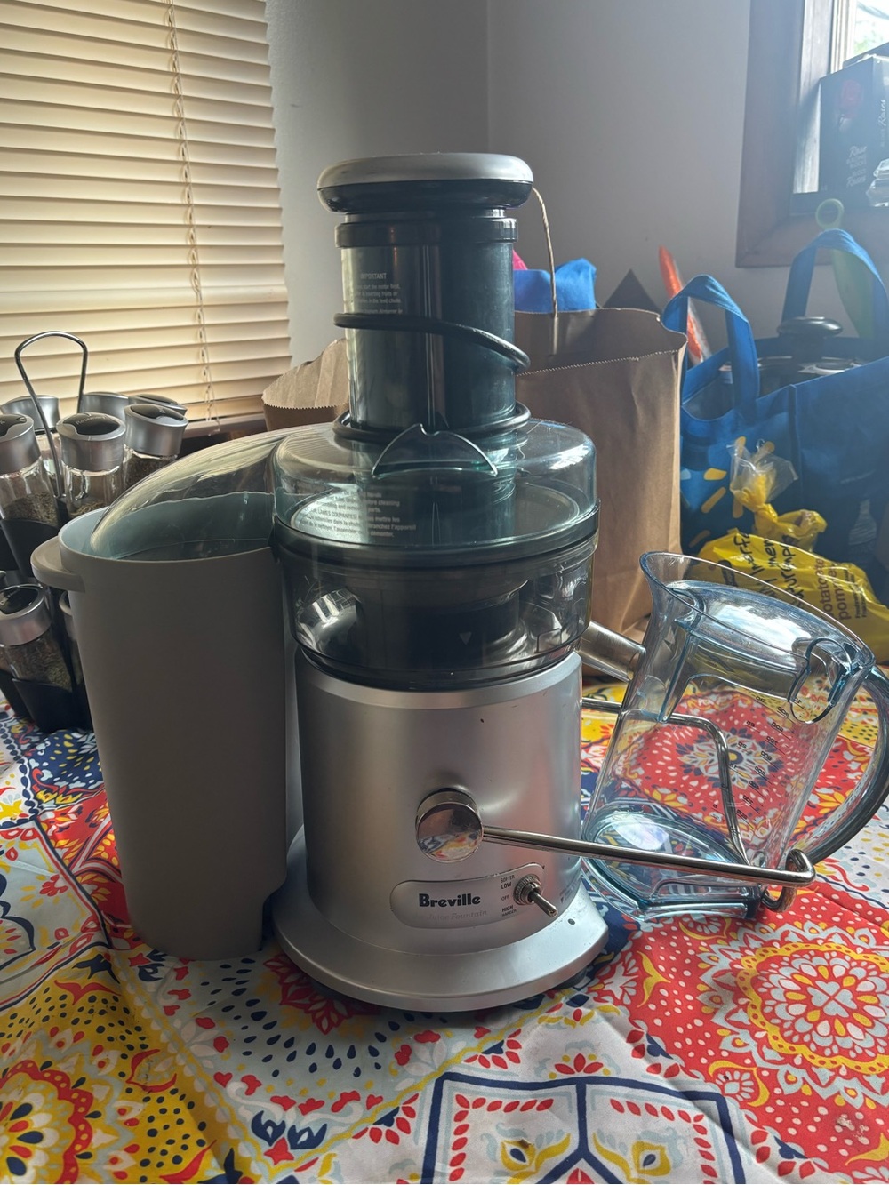 Breville Silver Centrifugal Juice Extractor with Clear Pulp Container